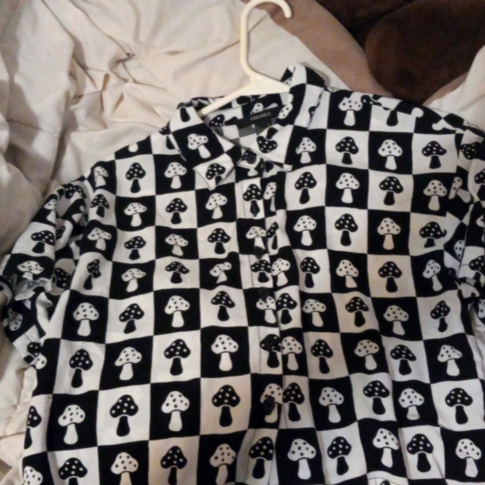 Mushroom print, cropped button up, open to offers and bargains